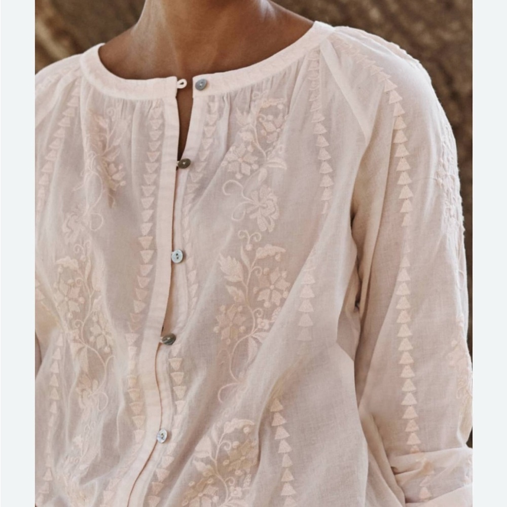 J.Jill Embroidered Peasant Blouse Petite M Cream Boho Cotton Button Top Romantic